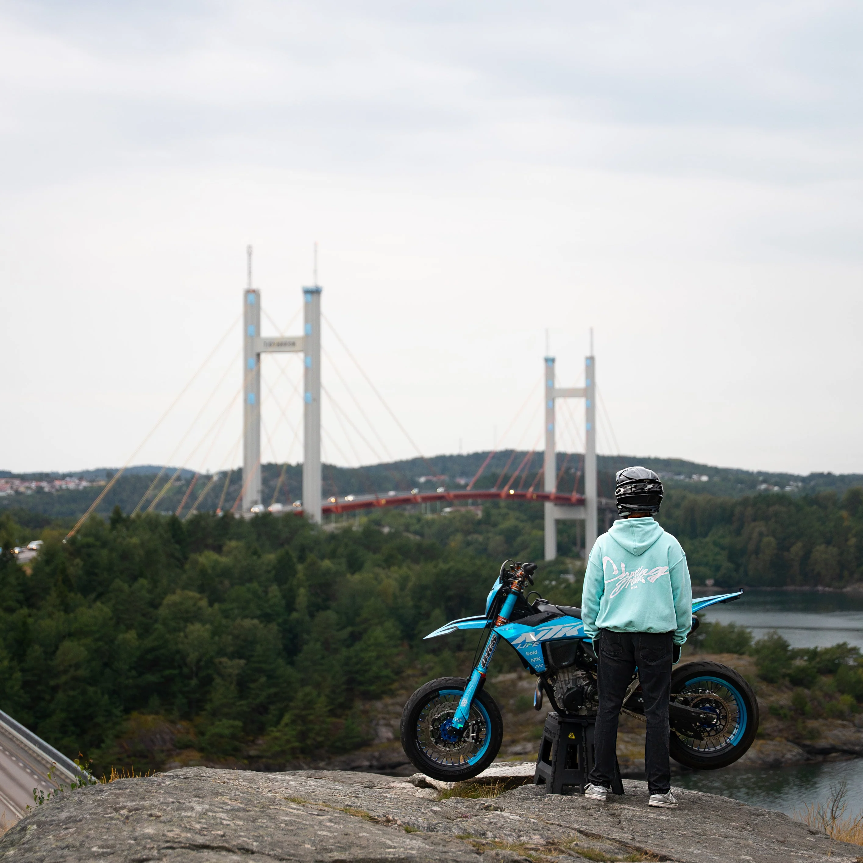bold. Aqua Hoodie (oversize fit) - Image 6