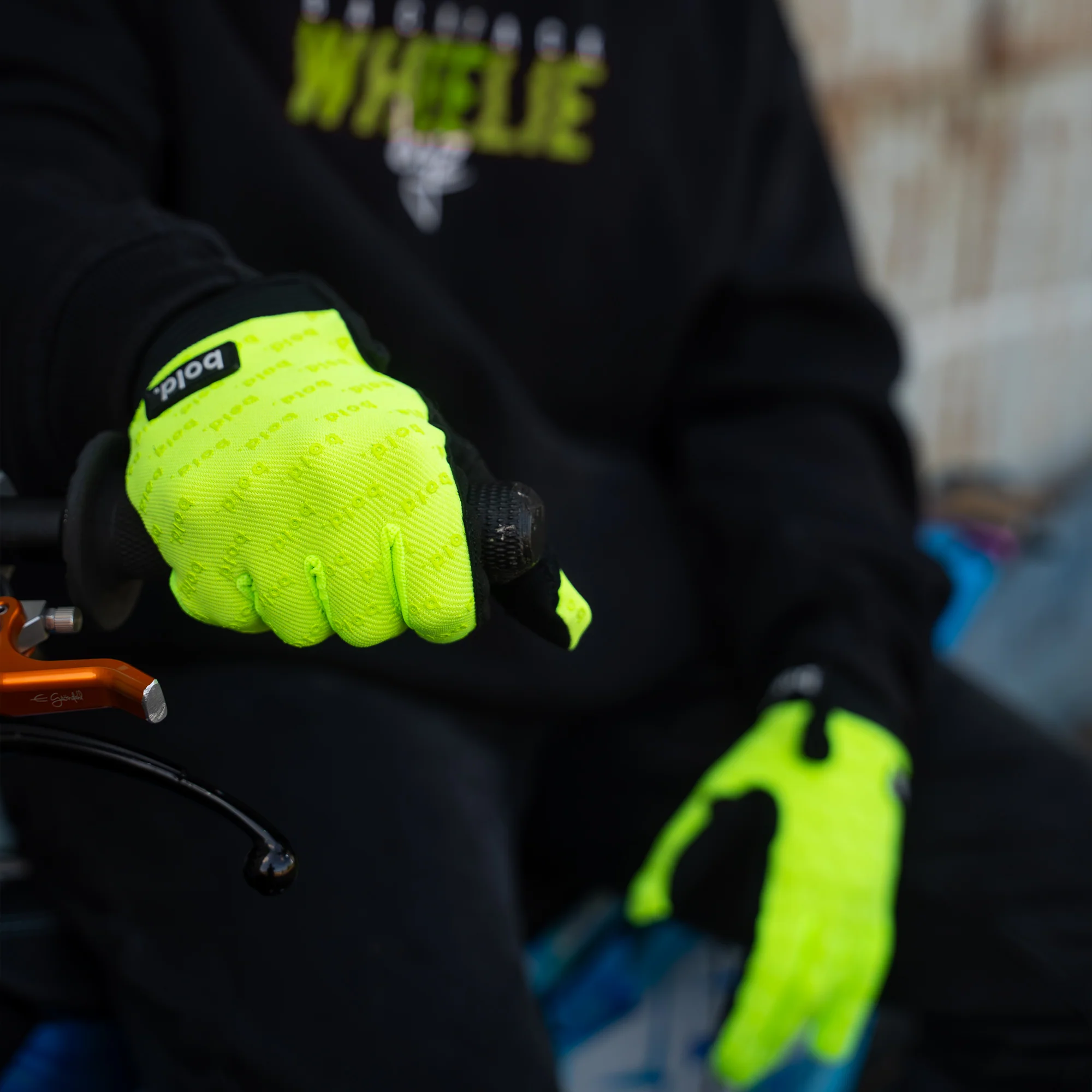 bold. Fluo Yellow SWIFT MX GLOVES - Image 2