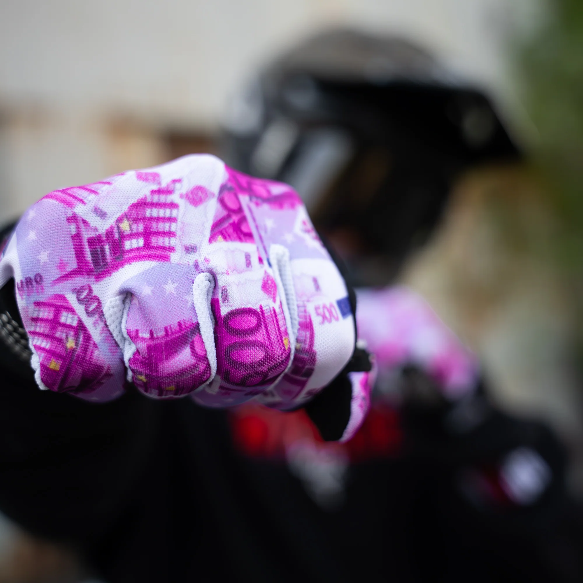 bold. Hustler SWIFT MX GLOVES - Image 3