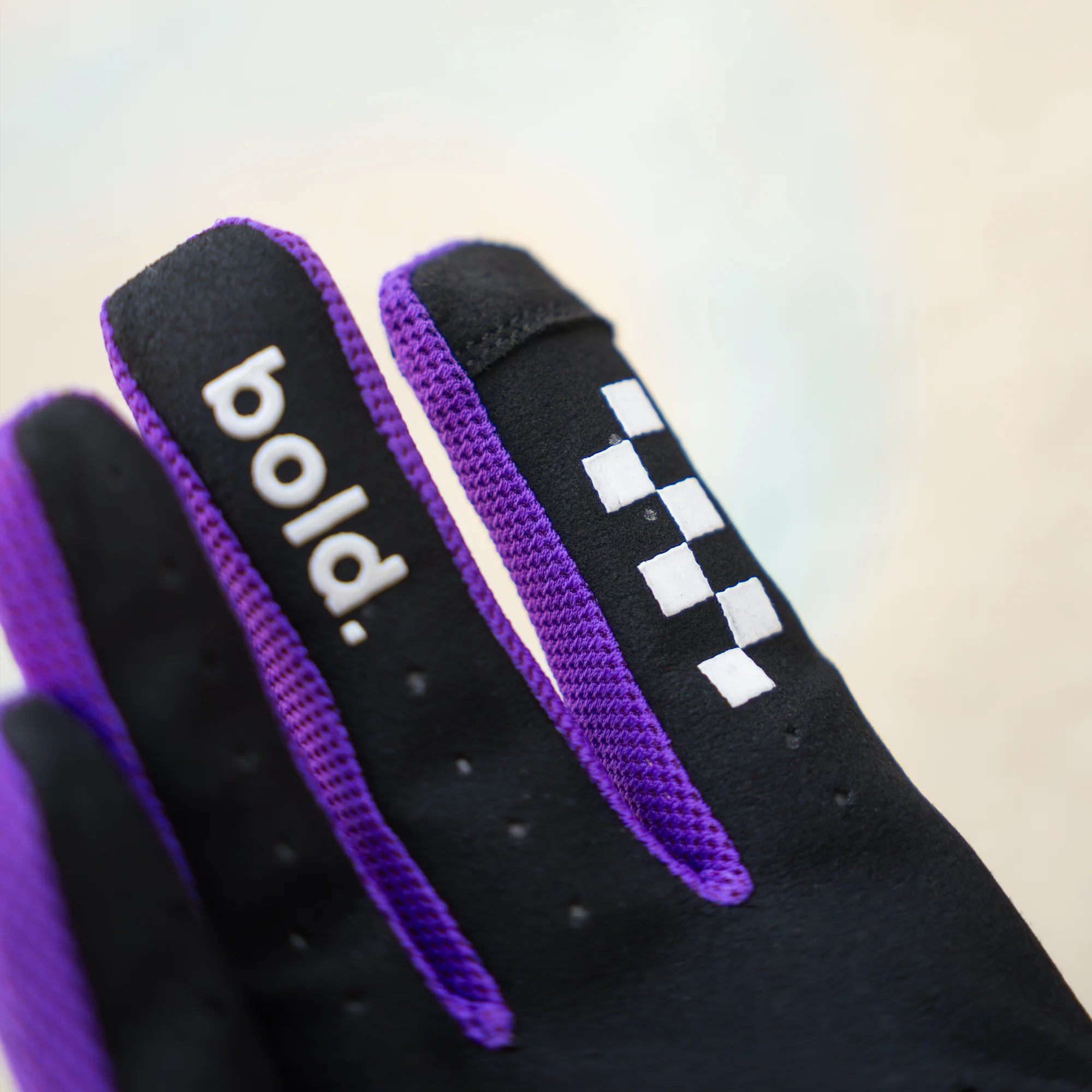 bold. Purple SWIFT MX GLOVES - Image 3
