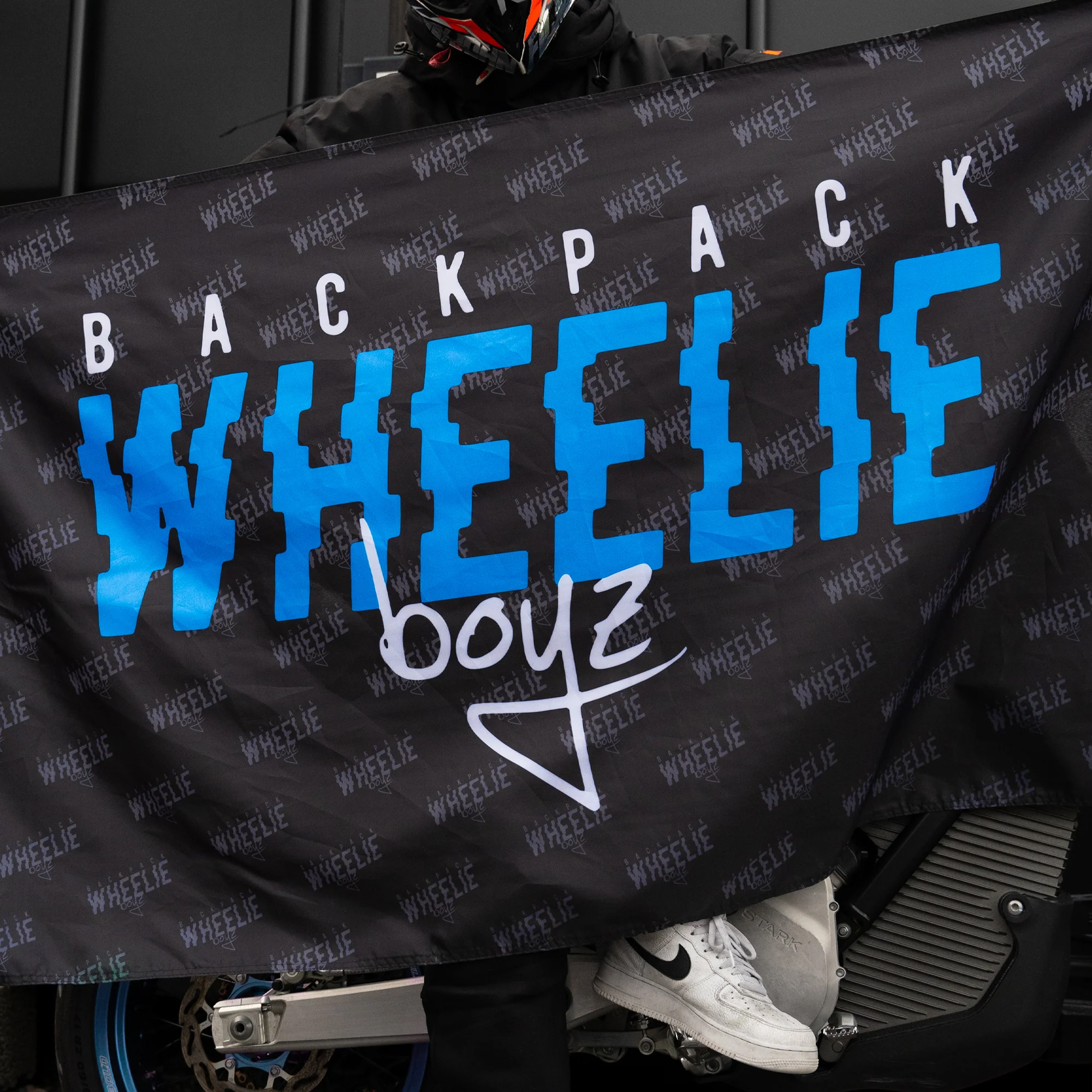 BPWB Flag Blue - Image 3