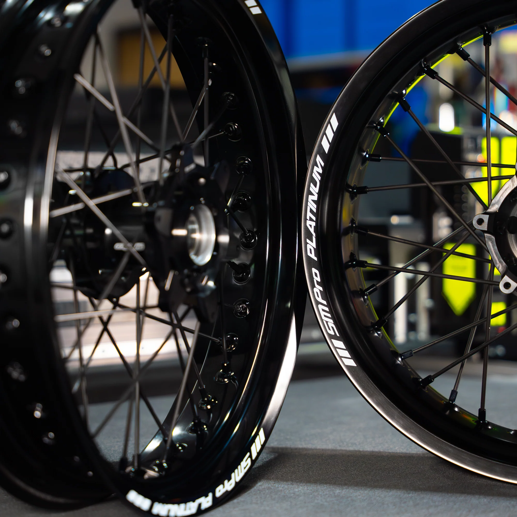 SMPRO Black - Supermoto Wheelset - Image 4